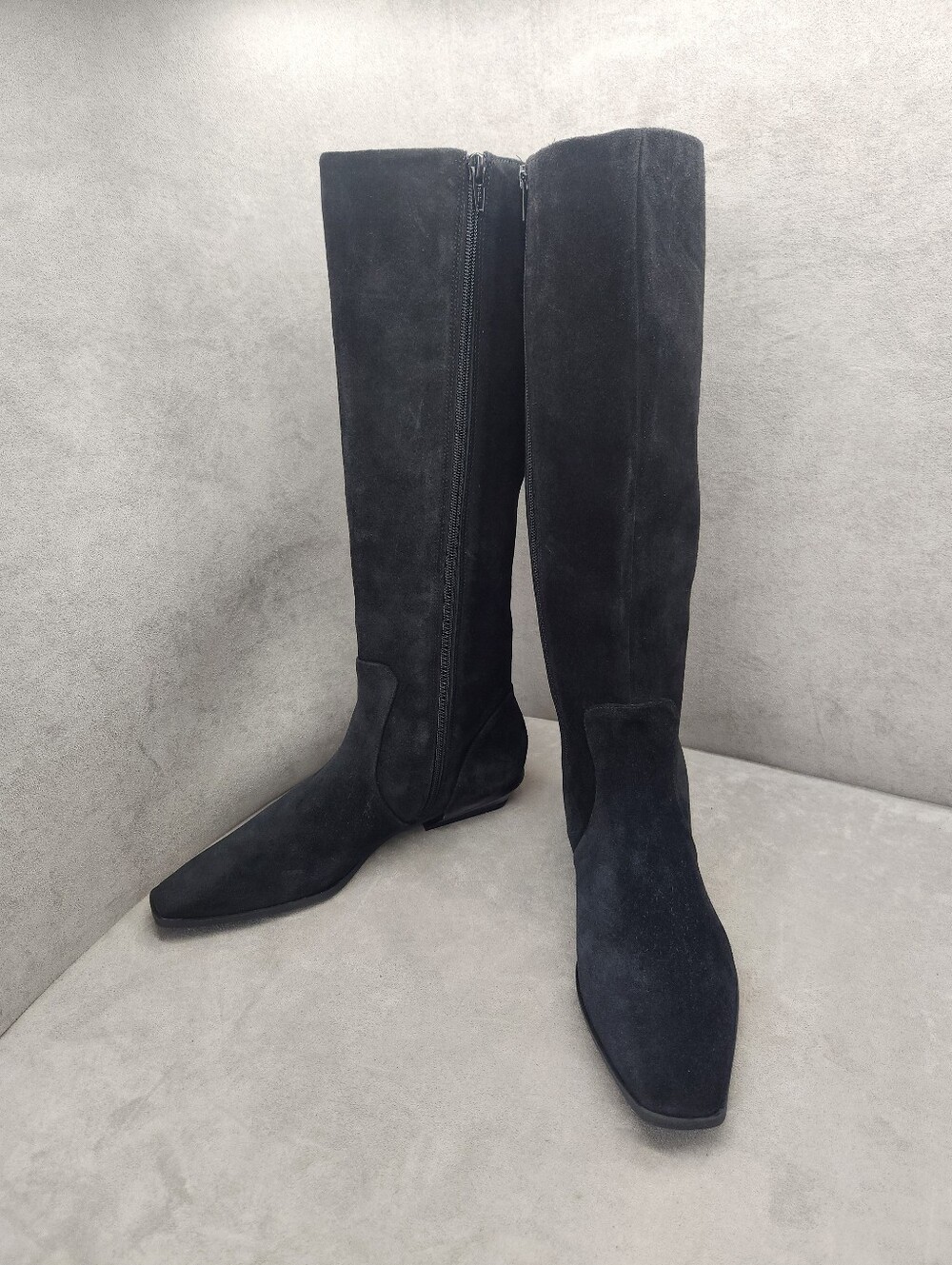 Gianni Bini Knee High Boots 9 Black Suede Deion Contemporary Square Toe New $210